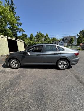 Gray 2019 Volkswagen Jetta 1.4T S