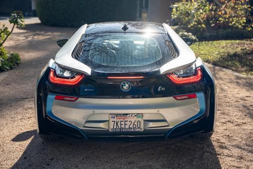 Silver 2014 BMW i8 Base