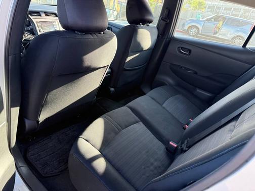 2019 Nissan Leaf S
