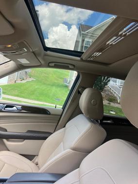 White 2015 Mercedes-Benz M-Class ML 350 4MATIC