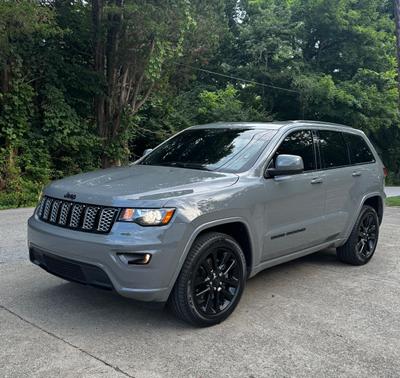 Gray 2021 Jeep Grand Cherokee Laredo X