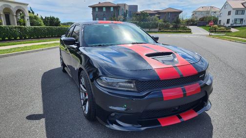 2017 Dodge Charger SRT 392