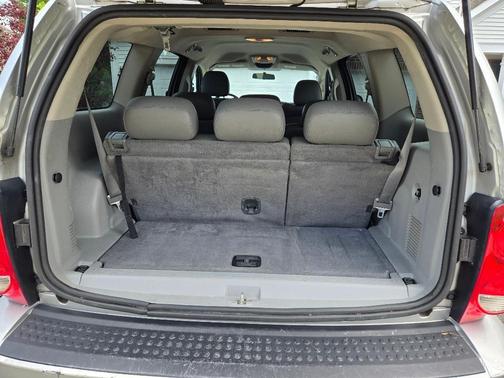Silver 2007 Dodge Durango SLT