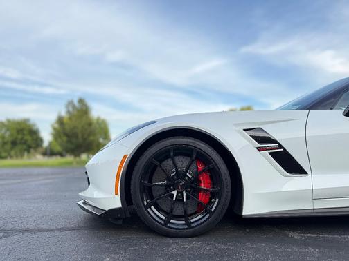 White 2017 Chevrolet Corvette Grand Sport