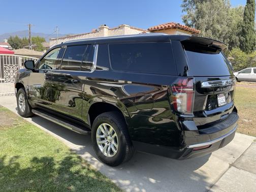 2024 Chevrolet Suburban LS