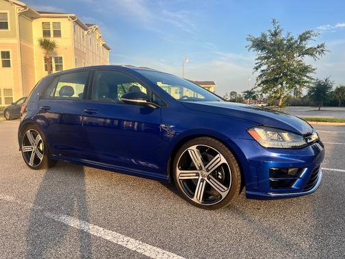 Blue 2015 Volkswagen Golf R 4-Door