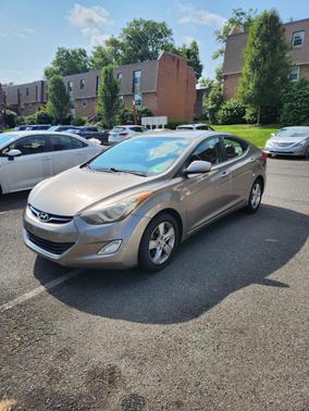 Gold 2012 Hyundai ELANTRA GLS