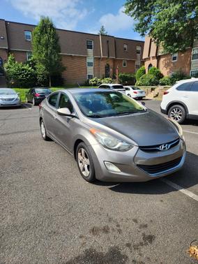 Gold 2012 Hyundai ELANTRA GLS