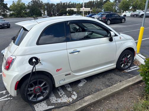 White 2014 FIAT 500e Battery Electric