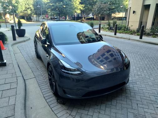 2023 Tesla Model Y Performance