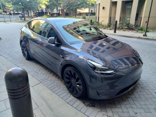2023 Tesla Model Y Performance