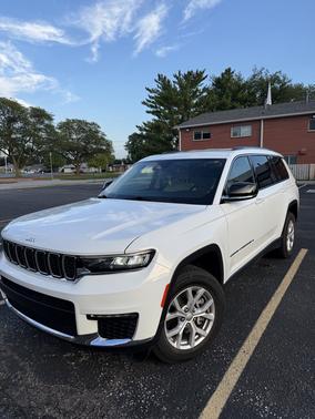 White 2022 Jeep Grand Cherokee L Limited