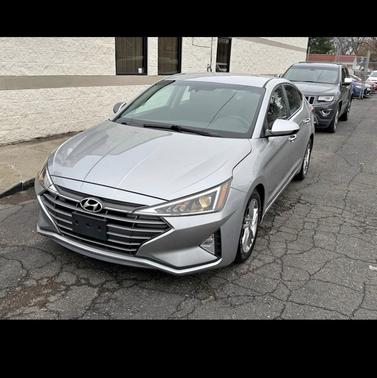 Silver 2020 Hyundai ELANTRA SEL