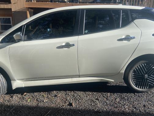 2023 Nissan Leaf SV PLUS