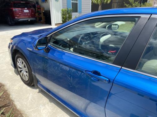 2020 Toyota Camry Hybrid LE