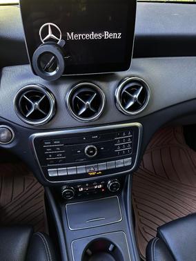 Black 2020 Mercedes-Benz GLA 250 4MATIC