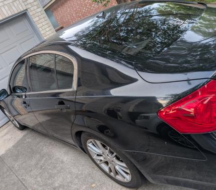2011 INFINITI G37 Journey