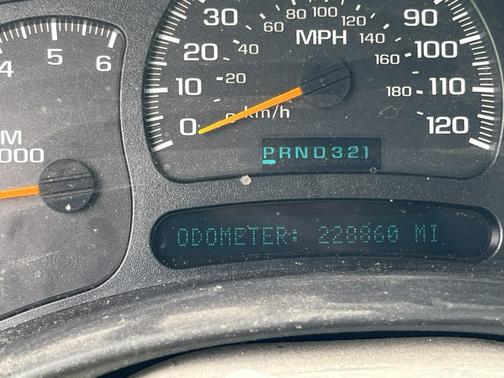 Black 2005 Chevrolet Suburban 1500 LT