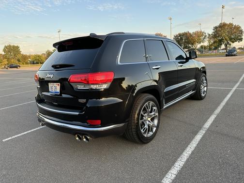 2017 Jeep Grand Cherokee Summit