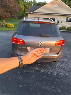 Gray 2013 Volkswagen Touareg TDI Sport