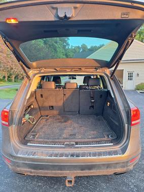 Gray 2013 Volkswagen Touareg TDI Sport