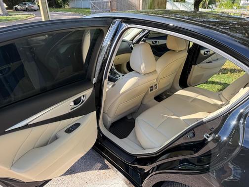 Black 2020 INFINITI Q50 3.0t LUXE