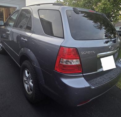 Blue 2008 Kia Sorento LX