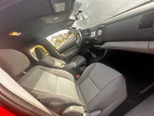 2015 Toyota Tacoma Base