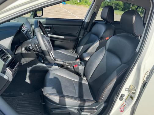 White 2017 Subaru Crosstrek 2.0i Limited