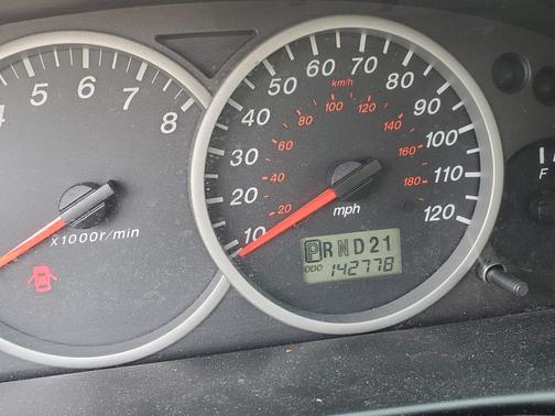Gray 2004 Mazda Tribute LX V6