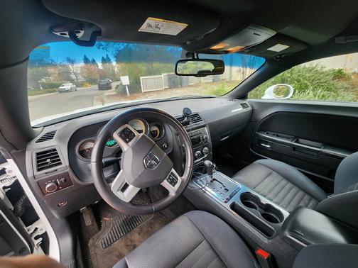 2014 Dodge Challenger SXT