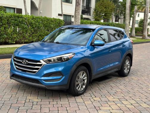 2018 Hyundai TUCSON SE