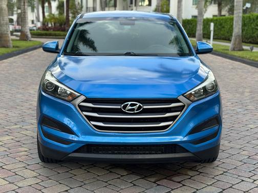 2018 Hyundai TUCSON SE