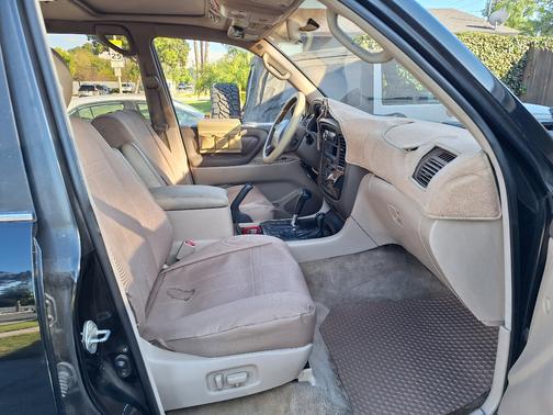 2000 Toyota Land Cruiser Base