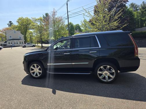 2016 Cadillac Escalade Luxury