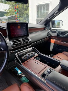 Black 2021 Lincoln Navigator L Reserve