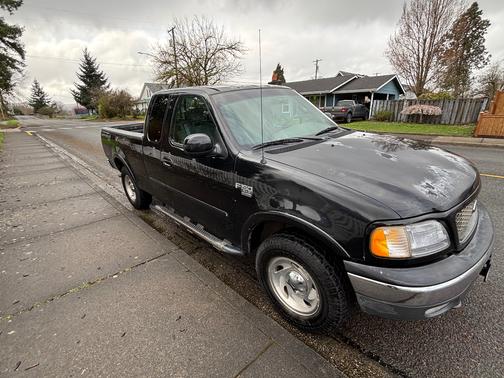 2001 Ford F-150 XLT SuperCab