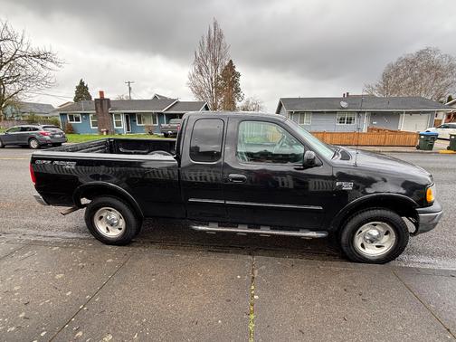 2001 Ford F-150 XLT SuperCab