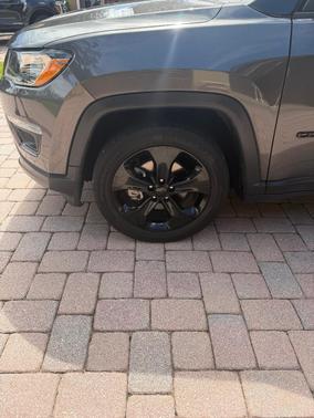 Gray 2020 Jeep Compass Latitude