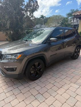Gray 2020 Jeep Compass Latitude