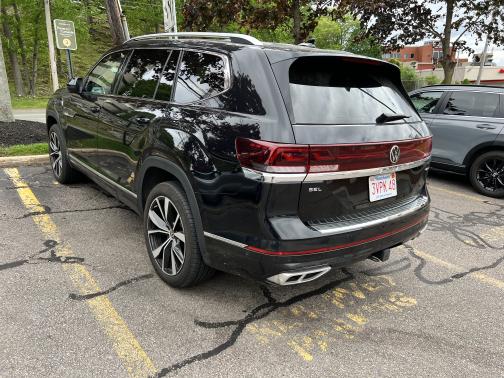 2024 Volkswagen Atlas 2.0T SEL Premium R-Line 4MOTION