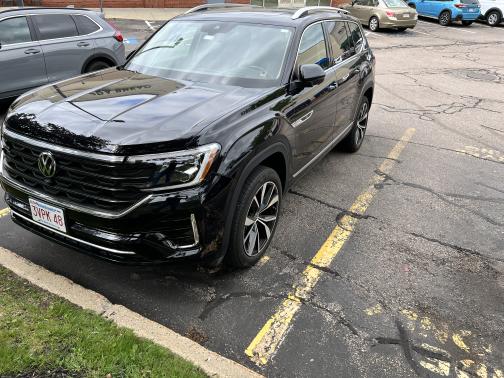 2024 Volkswagen Atlas 2.0T SEL Premium R-Line 4MOTION