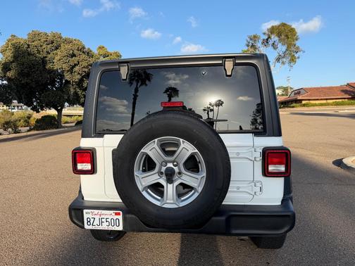 White 2018 Jeep Wrangler Unlimited Sport S