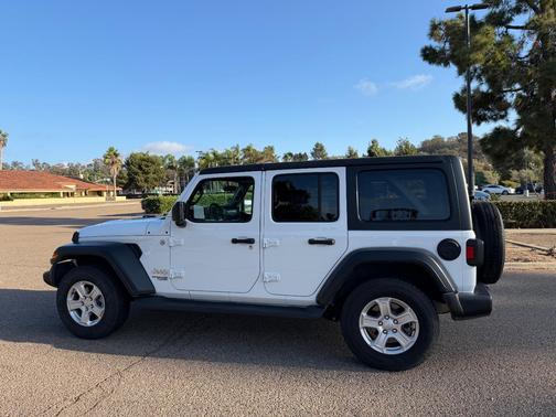 White 2018 Jeep Wrangler Unlimited Sport S