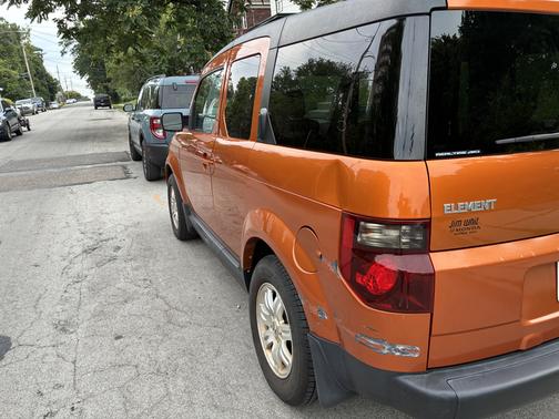 Orange 2006 Honda Element EX-P