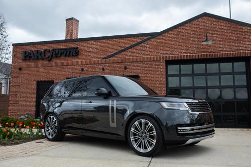 2024 Land Rover Range Rover P530 SE LWB 7 Seat