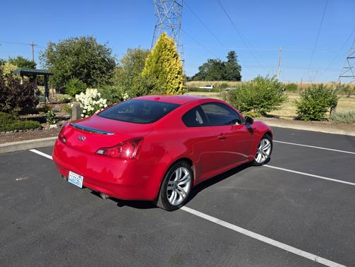 2010 INFINITI G37 Journey