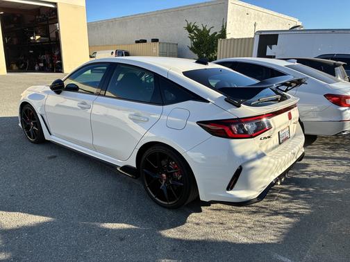 2023 Honda Civic Type R Base