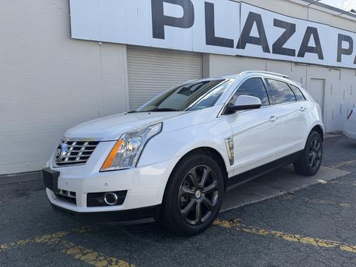 White 2015 Cadillac SRX Performance Collection