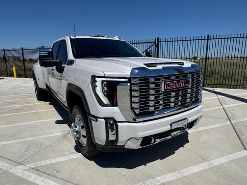 White 2024 GMC Sierra 3500 Denali